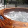 AquaKing Badefass 
- Elektroheizung
- Thermostat
- Filteranlage
- UV-Bactic-Safe
- Sprudelsystem
- LED-Bleuchtung
- zusätzlich mit Holzofen 
ideal für dicht verbaute Gebiete
www.sisu-sauna.at