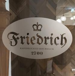 Friedrich 2700