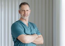 Dr. Lukas Fraißler