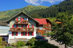 Gästehaus & Ferienwohnungen Altes Doktorhaus