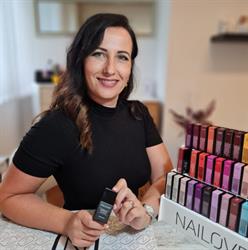 Nageldesign Henrieta Ritzinger