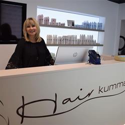 Friseur Salon Hairkumma Friseurspezialist für Farben und Schnitte