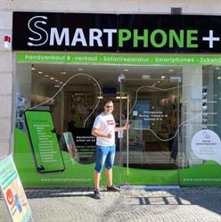 SMARTPHONE PLUS