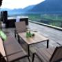 große Terrasse mit privatem Whirlpool