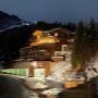 Apartmentanlage Kitzbüheler Alpenlodge in der Nacht