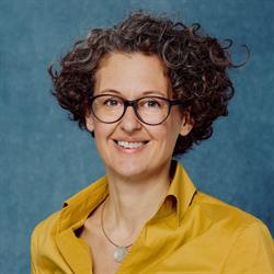 Dr. Madeleine Åslund