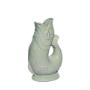 Gurgly Vase in klassischem Hellgrün – ikonisches Keramik-Designstück und Must-Have Dekoartikel, erhältlich im Concept Store Répertoire Wien.