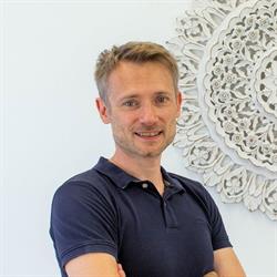 Dr. Robert Pilacek
