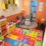 Die liebevoll eingerichtete Kinderspielecke im Café Konditorei Oberdöbling Wien – Ihr familienfreundliches Kaffeehaus mit viel Platz zum Spielen für die Kleinen.