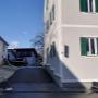 nach dem Haus gleich rechts