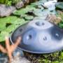 Unsere Vertreter nehmen sich die Zeit, Dich in die Welt der Handpans einzuführen, Dir die Möglichkeiten und Unterschiede näher zu bringen und auf Deine Fragen und Vorlieben einzugehen. Mit ihrer Unterstützung findest Du garantiert eine zu Dir passende Handpan. Bitte vereinbare im Vorfeld einen Termin.
Du kannst unsere Handpan Vielfalt im Handpan Showroom Almtal ausprobieren und kaufen oder bei www.Handpan.World online bestellen. Unsere Vertreter nehmen sich die Zeit, Dich in die Welt der Handpans einzuführen, Dir die Möglichkeiten und Unterschiede näher zu bringen und auf Deine Fragen und Vorlieben einzugehen. Mit ihrer Unterstützung findest Du garantiert eine zu Dir passende Handpan. Bitte vereinbare im Vorfeld einen Termin.
Du kannst unsere Handpan Vielfalt im Handpan Showroom Almtal ausprobieren und kaufen oder bei www.Handpan.World online bestellen.