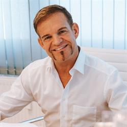 Dr. Renè Kaplan - Facharzt für plastische ästhetische Chirurgie