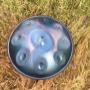 Sowohl ihr Anschein als auch ihr Klang haben etwas ganz Mystisches, das uns so in ihren Bann zieht. Mystical Handpans zeichnen sich durch ihr langes Nachschwingen und den ausgewogenen Reichtum an Obertönen aus. Auch bei intensiverer Spielweise klingen die Töne sauber.
Du kannst die Mystical Handpan im Handpan Showroom Salzburg ausprobieren und kaufen oder bei www.Handpan.World online bestellen. Sowohl ihr Anschein als auch ihr Klang haben etwas ganz Mystisches, das uns so in ihren Bann zieht. Mystical Handpans zeichnen sich durch ihr langes Nachschwingen und den ausgewogenen Reichtum an Obertönen aus. Auch bei intensiverer Spielweise klingen die Töne sauber.
Du kannst die Mystical Handpan im Handpan Showroom Salzburg ausprobieren und kaufen oder bei www.Handpan.World online bestellen.