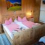 Zimmer 2 mit Blick zum Astberg