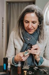 Kristina Riedl - Accade Schmuck aus den Jahrhunderten