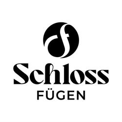 Schloss Fügen - Schlossplatz