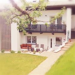 Hillside - rooms and apartment