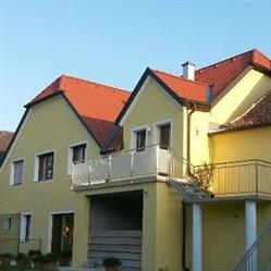 Weinbau und Gästehaus Steinschaden