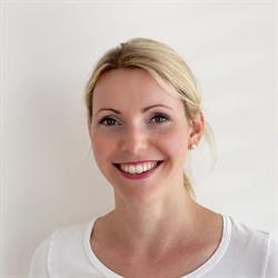 Dr. Kathrin Pohn-Zachenhofer / Ihre Zahnärztin in Wiener Neustadt / ALLE KASSEN & PRIVAT