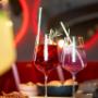 "Erfrischende Yuzu Spritz Variationen in der Kibo Sake Bar Wien. Genieße japanische Spezialitäten und Drinks in entspannter Izakaya-Atmosphäre."