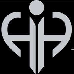 Kathi Hart Piercing und Schmuck