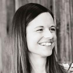 Elisabeth Francese Cranio Sacral - Raindrop Practitioner