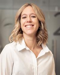 Dr. Iris Crepaz