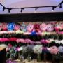 Frische Rosen und exklusive Blumenarrangements bei Velvet Roses in Wien. Ihr Florist in der Leopoldstadt für individuelle Blumensträuße und hochwertige Schnittblumen.