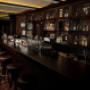 Die edle Theke im Trinity Pub Vienna: Genießen Sie ein gemütliches Pub-Ambiente und eine exklusive Getränkeauswahl in dieser stilvollen Bar und Whiskey-Bar in Wien.