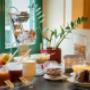 Frisches Frühstücksbuffet im Hotel Motel Baden in Baden – genießen Sie Obst, Müsli und süße Leckereien bei Ihrem Aufenthalt.